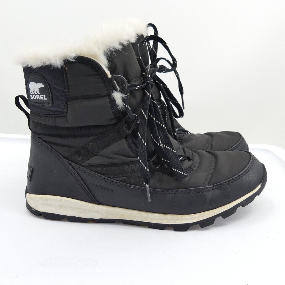 Sorel Whitney Short Waterproof Snow Boots Size 8.5 Black Faux Fur Trim Lace Up